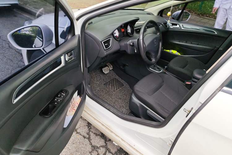 Used Peugeot 308 2014 Enjoyment Edition Classic 1.6L Automatic Fashion Model Driver Seat