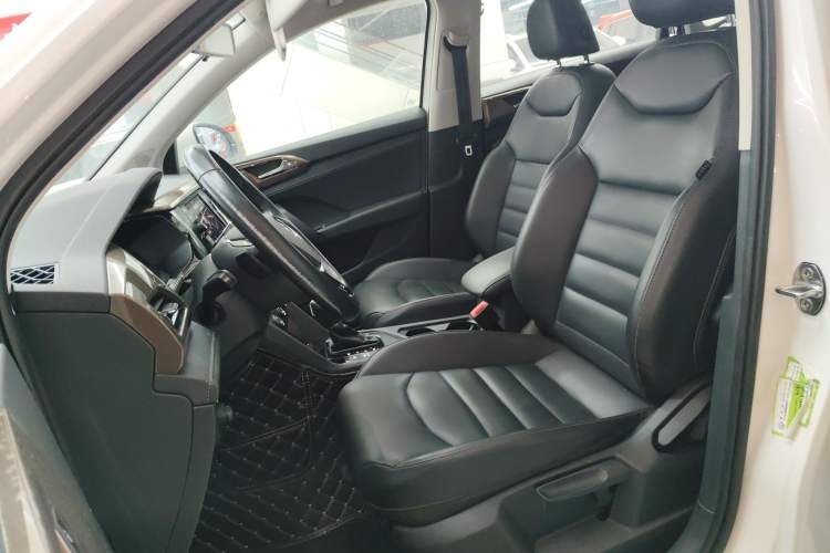 Used Volkswagen Tharu 2019 330TSI Four-Wheel Drive Luxury Edition China VI Standard