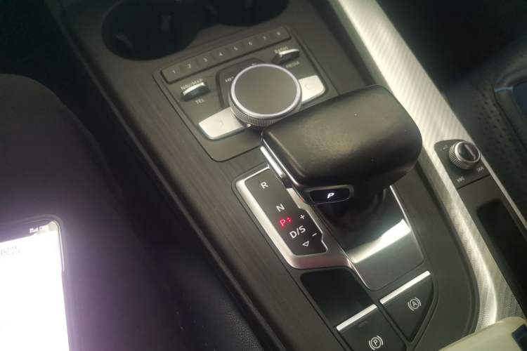 Used Audi A4L 2017 Plus 40 TFSI Ambition Model