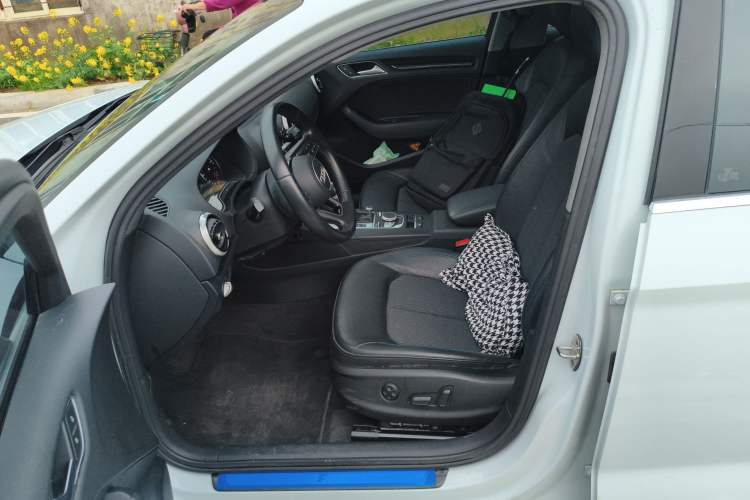 Used Audi A3 2019 Limousine 35 TFSI Fashion Edition China VI Emission Standard