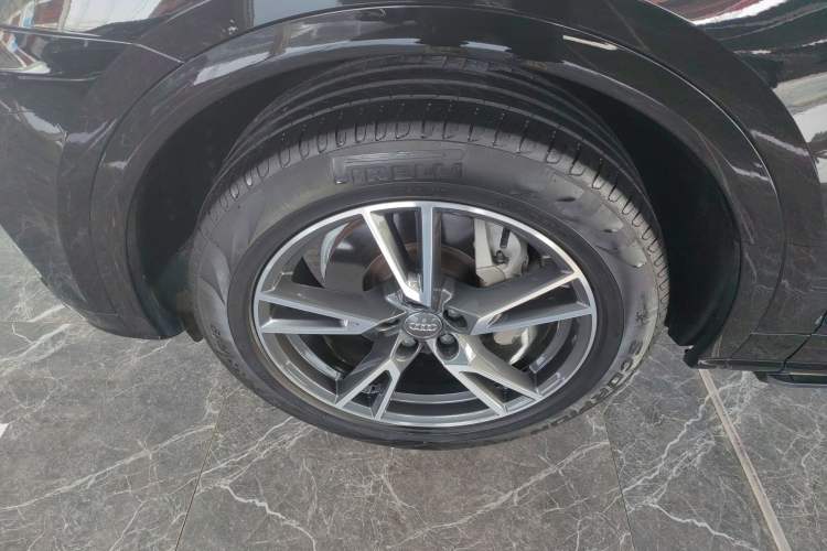 Used Audi Q5L 2020 Updated 40 TFSI Prestige Fashion Edition
