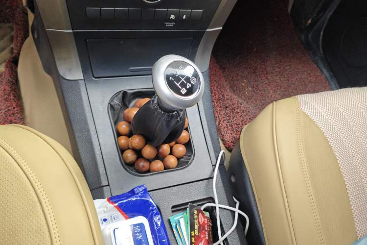 Used Haval H5 Classic 2011 Zhizun Edition 2.0L Two-Wheel Drive Luxury Model