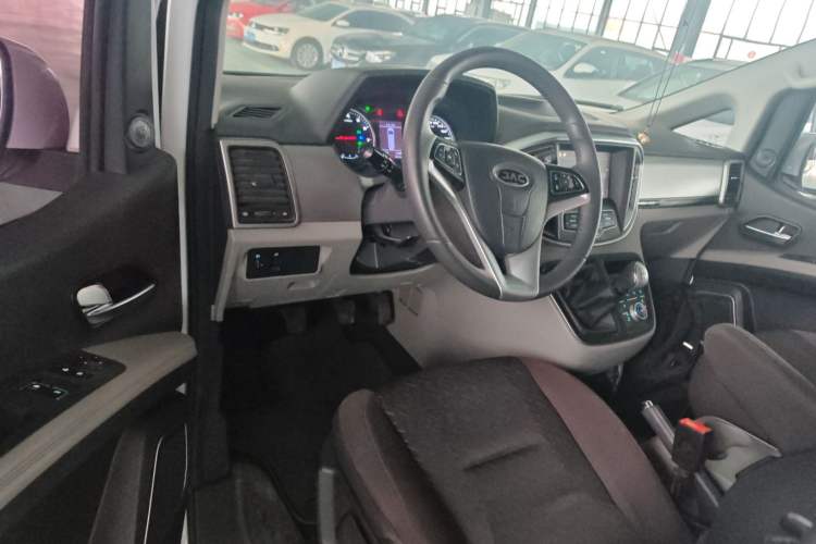 Used JAC Refine M4 2019 Business Series 2.0L Manual - China VI Standard
