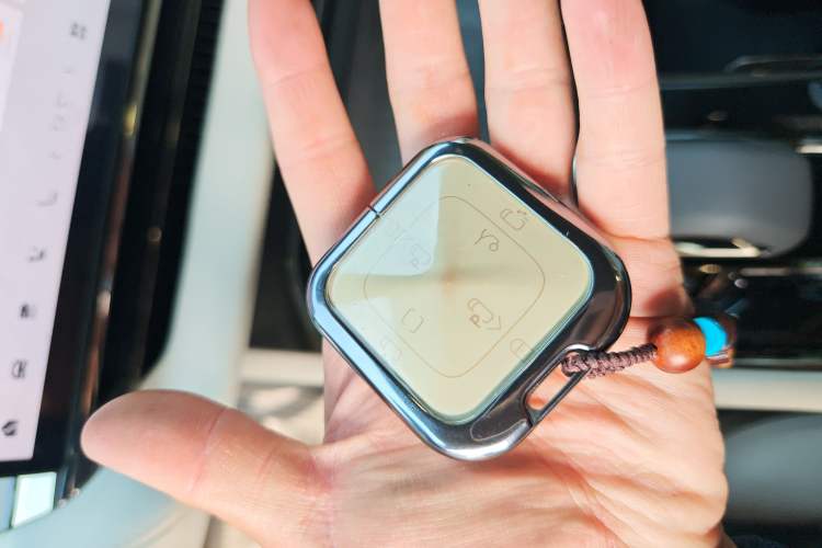 Used Zeekr 009 2024 7-Seater Walk-Through Version Four-Wheel Drive 108 kWh