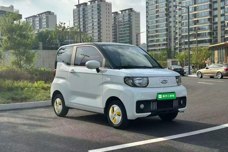 Used Chery QQ Ice Cream 2023 120km Ice Cream-Type Lithium Iron Phosphate Front Right 45 Deg