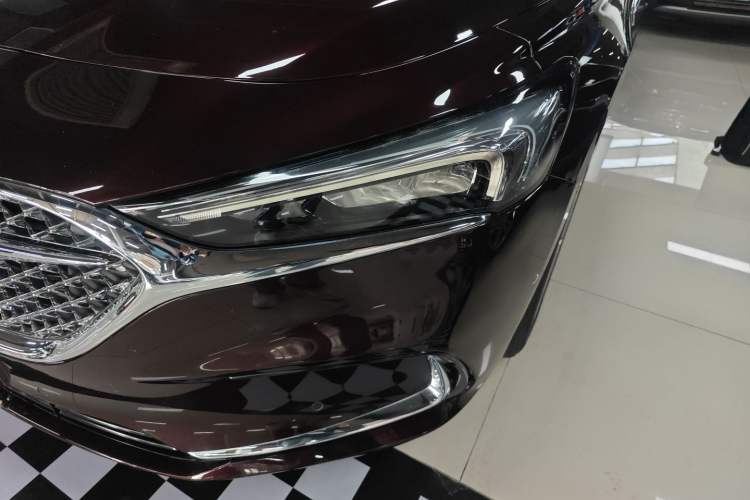 Used Buick LaCrosse 2019 28T Avenir Left Front Headlight