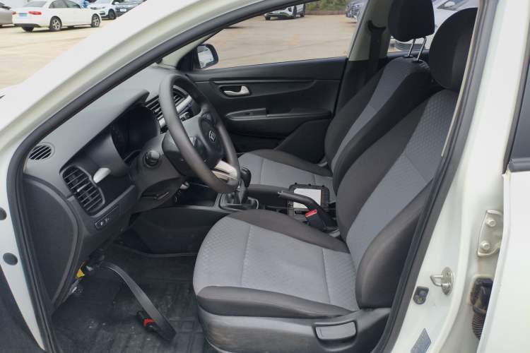 Used Kia K2 2017 Sedan 1.4L Manual Transmission GLS Left Front Seat