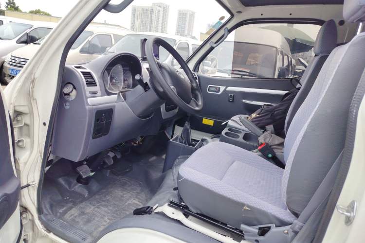 Used King Long Golden Way 2022 2.2L Jetway Van High Roof V22H Driver Seat