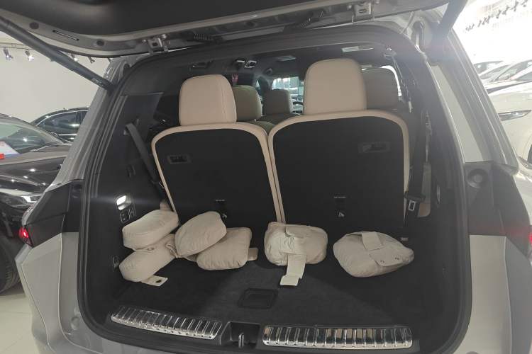 Used Li Auto L9 2022 Max model