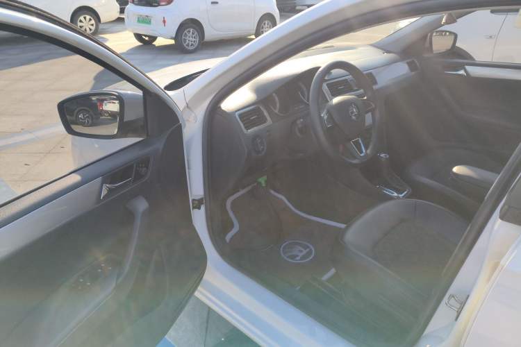 Used Skoda Rapid Spaceback 2019 1.5L Automatic Comfort Edition
