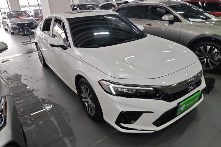 Used Honda Civic 2023 240TURBO CVT Dynamic · Center Stage Special Edition
