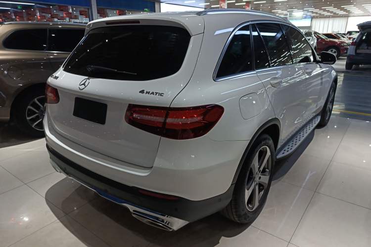 Used Mercedes-Benz GLC 2016 GLC 260 4MATIC Luxury Model
