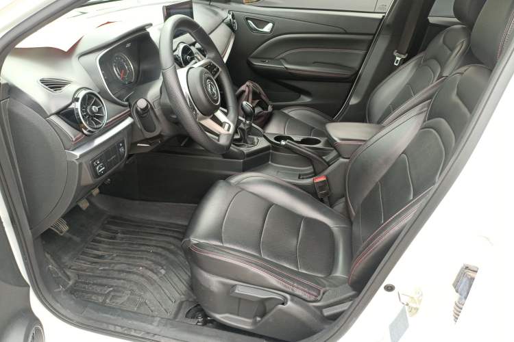 Used Dongfeng Fengon 500 2022 1.5L Manual Enjoyment Model Left Front Seat