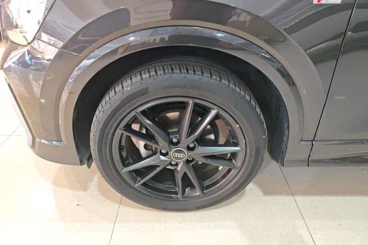 Used Audi Q2L 2022 35 TFSI Progressive Dynamic Edition
