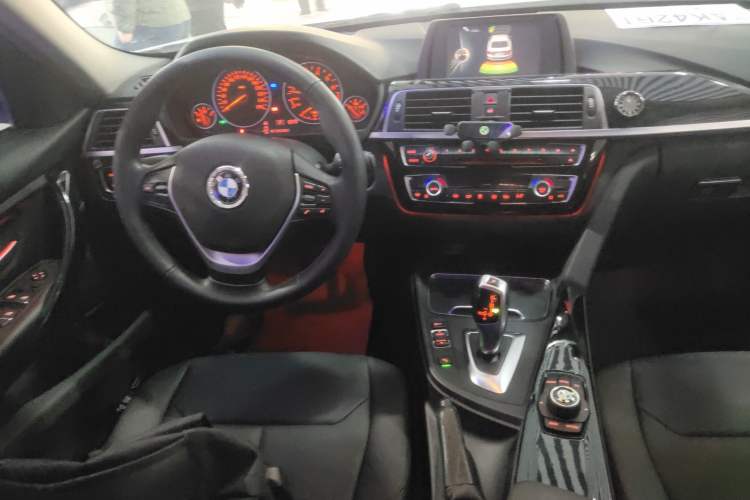 Used BMW 3 Series 2016 320Li Ambition Model