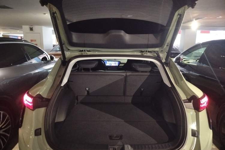 Used Buick E4 2023 Smart Edition Trunk