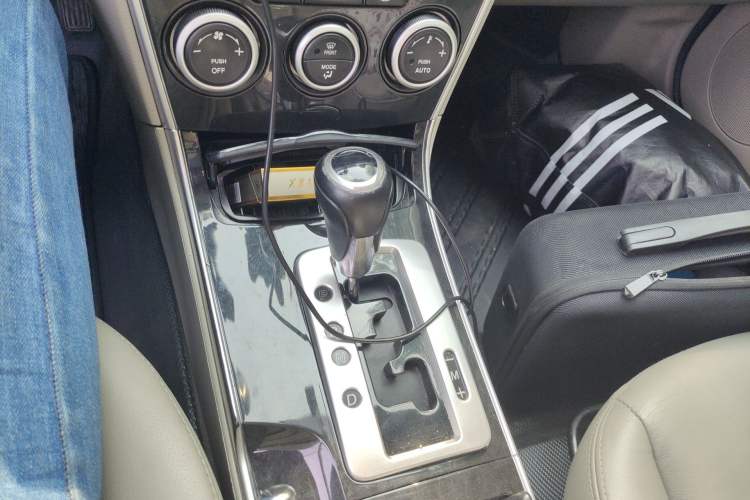 Used Mazda 6 2012 2.0L Automatic Ultra-Luxury Version