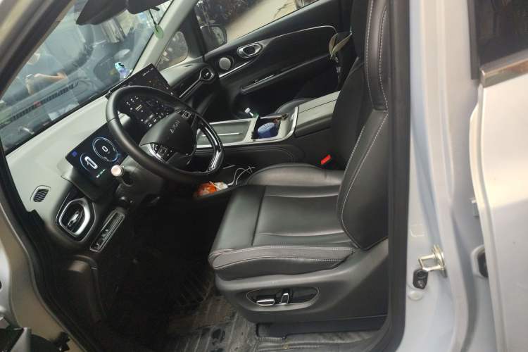 Used AION V 2024 Plus 70 Star Edition Lithium Iron Phosphate Left Front Seat