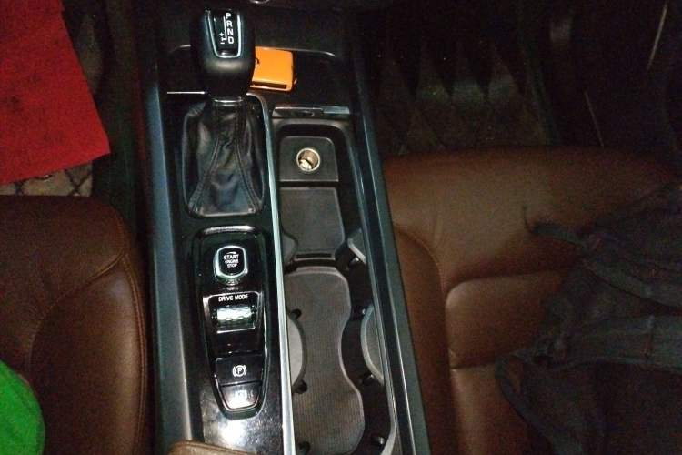 Used Volvo XC60 2021 T5 4x4 Smart Luxury Edition