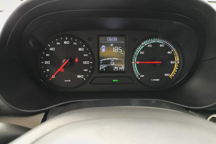 Used Roewe Clever 2021 302 km New Four-Seater Super-Efficient Version