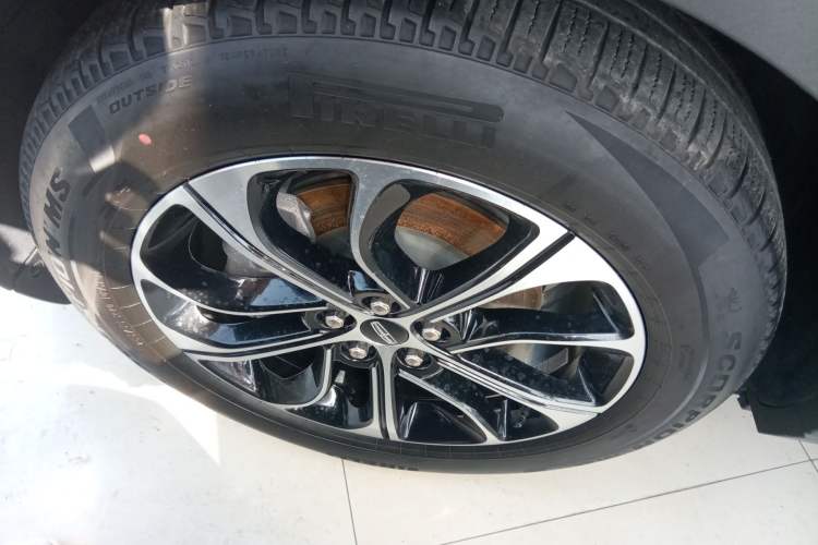 Used Lincoln Nautilus 2023 2.0T All-Wheel-Drive Luxury Edition Exterior 4