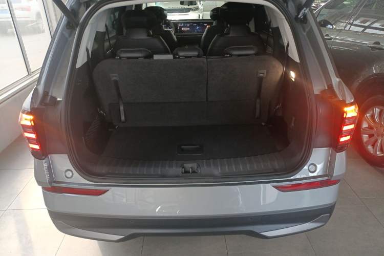 Used Ford Edge 2025 Escape L 2.0T EcoBoost Two-Wheel Drive 7-Seater Luxury Model