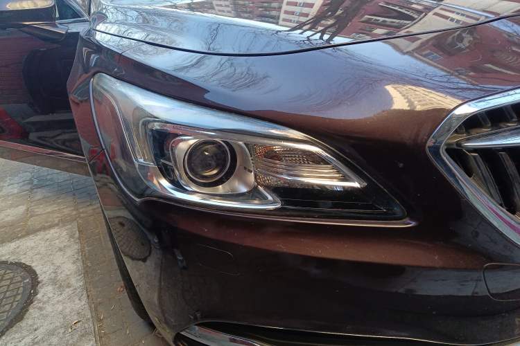 Used Buick LaCrosse 2016 20T Elite Edition Right Front Headlight