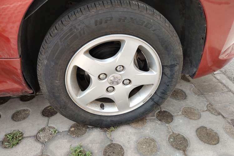 Used Peugeot 207 2011 Hatchback 1.4L Manual Yule Edition Right Front Wheel Hub