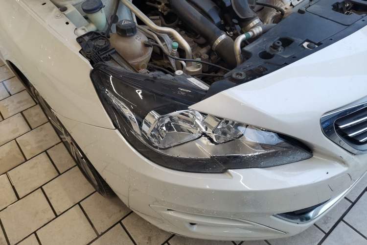 Used Peugeot 408 2018 Revised 350THP Automatic Luxury Edition Right Front Headlight