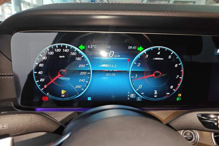 Used Mercedes-Benz E-Class 2021 Facelift E 260 L 4MATIC
