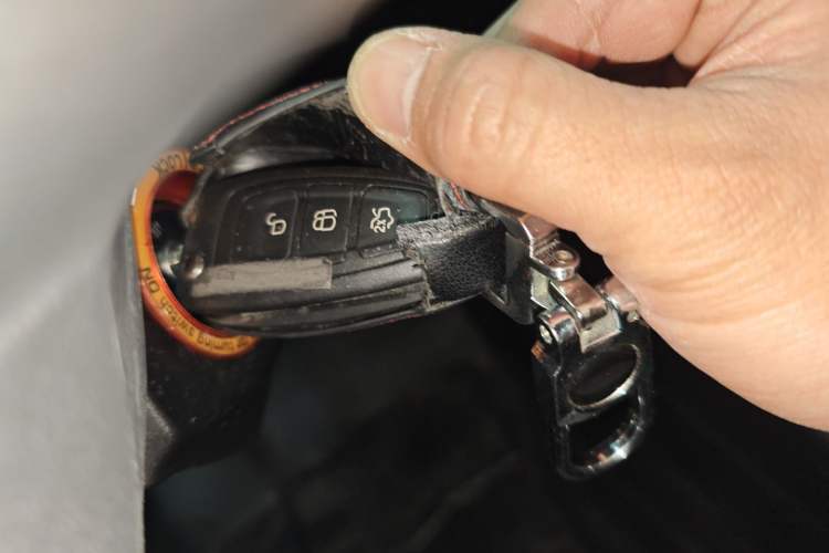 Used Ford Focus 2012 Sedan 1.6L Manual Fashion Edition