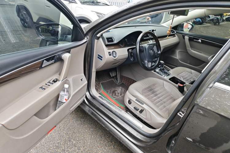 Used Volkswagen Magotan 2015 1.8TSI Prestige Model Driver Seat