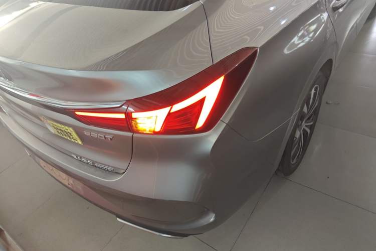 Used CHANGAN Eado 2021 PLUS Blue Whale NE 1.4T GDI DCT Flagship Model Exterior 1