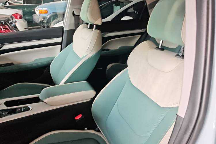 Used Geely Auto Emgrand L HiP 2022 1.5TD-DHT Pro 100KM Super Rui