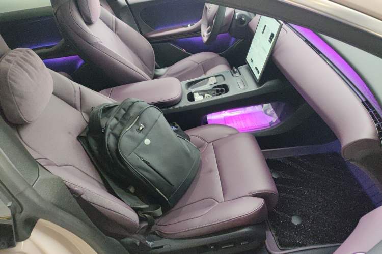 Used Nio ET5T 2024 75kWh Touring Right Front Seat