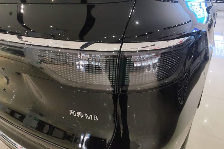 Used Hima AITO M8 2025 Extended-Range Max+ Version 53.4 kWh 6-Seater Edition
