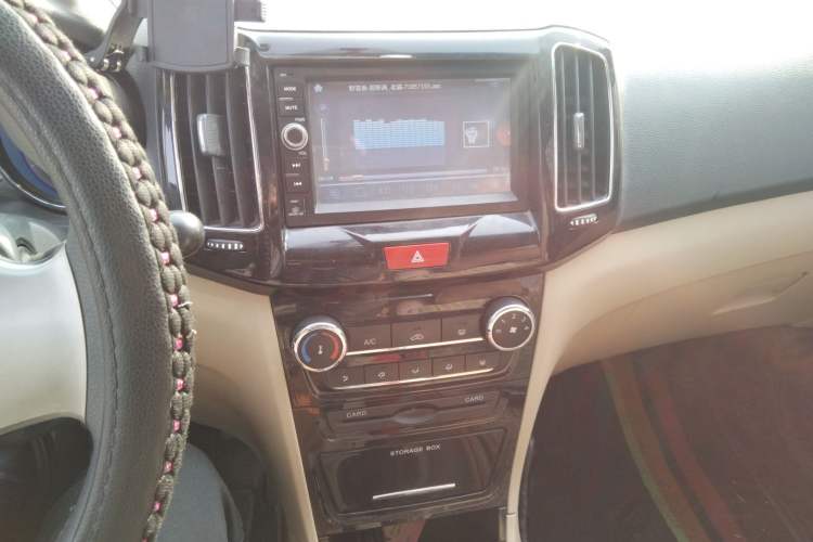 Used Chery E3 2013 1.5L Manual Fashion Model