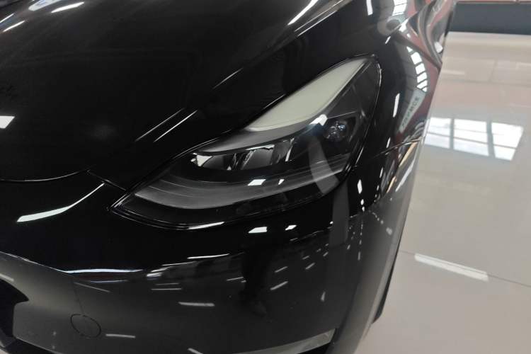 Used Tesla Model Y 2021 Standard Range Rear-Wheel Drive Version