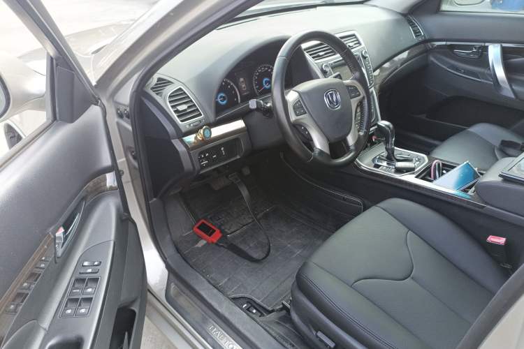 Used Changan Raeton 2014 1.8T Automatic Prestige Anniversary Edition China IV Standard
