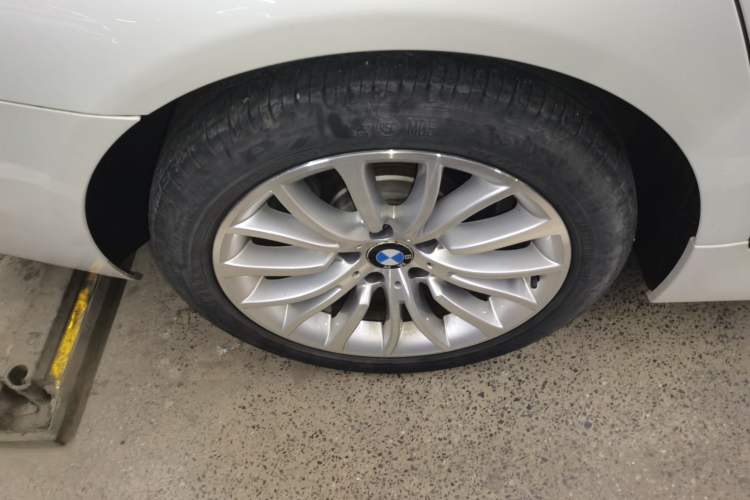 Used BMW 5 Series 2014 525Li Luxury Design Package
