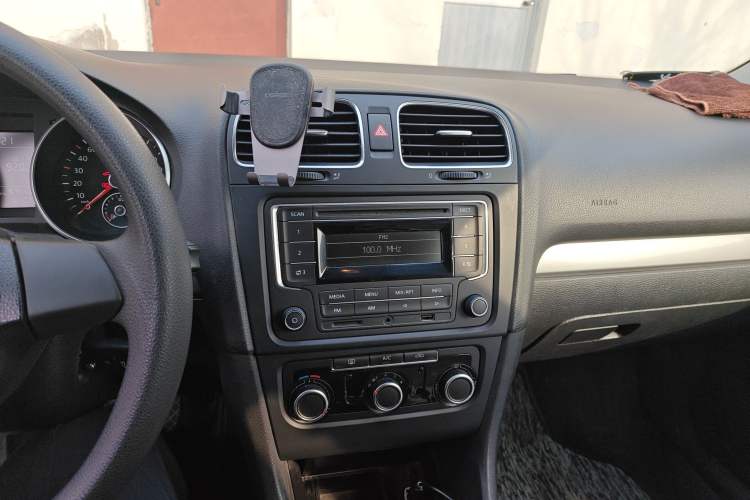 Used Volkswagen Golf 2012 1.6 Manual Fashion Edition