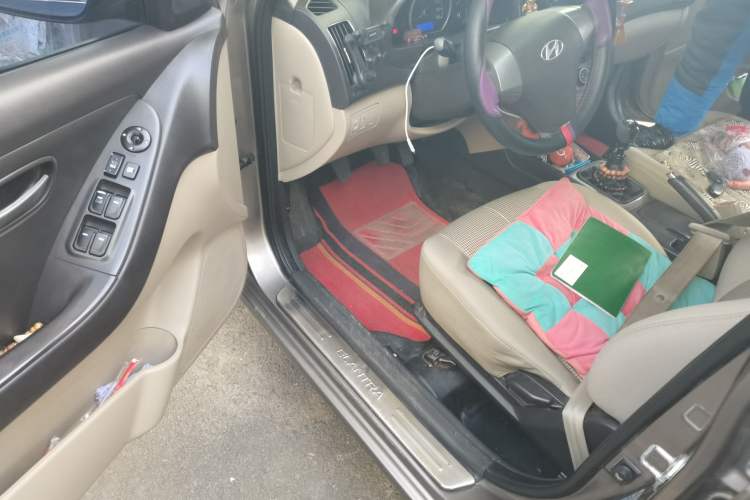 Used Hyundai Celesta 2011 1.6L Manual Comfort Edition
