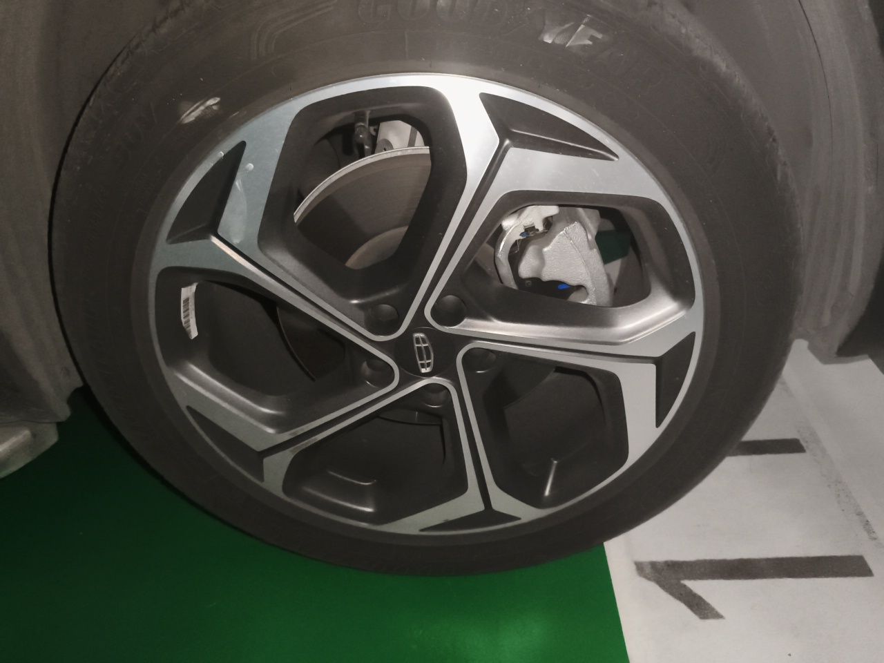 Geely Auto Monjaro L 2021 2.0TD DCT EVO Two-Wheel Drive Prestige Version — снимка 8