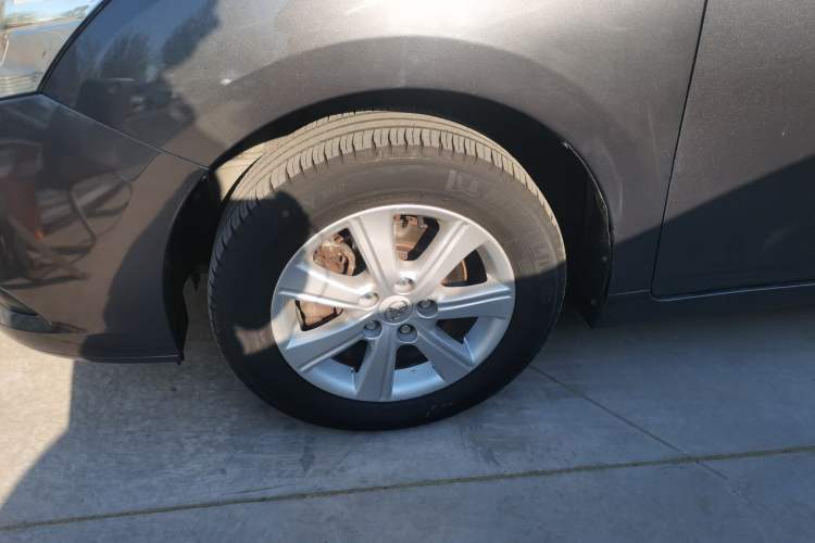 Used Toyota Verso 2014 Starlight 180E CVT Elite Edition