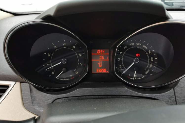 Used Chery Arrizo 7 2013 1.6L Manual Zhi Ling Edition