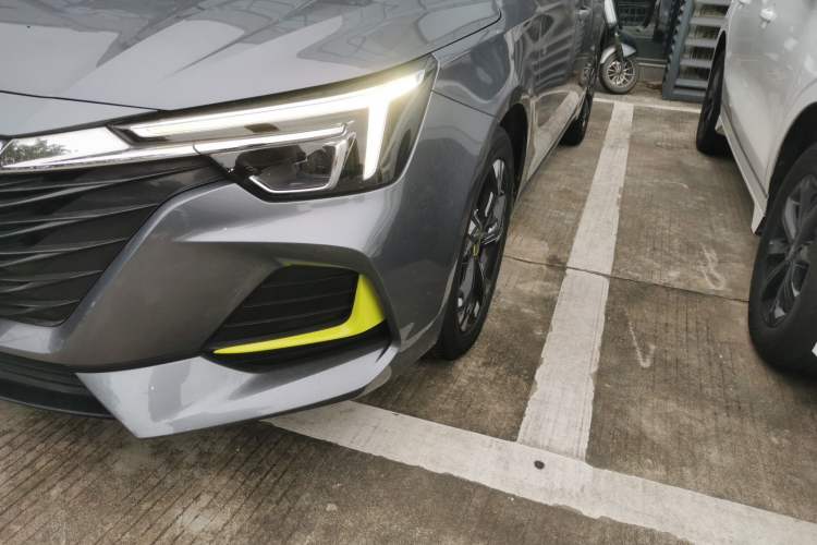 Used Roewe i6 MAX 2020 300TGI Automatic Sporty Cool Edition Left Front Headlight