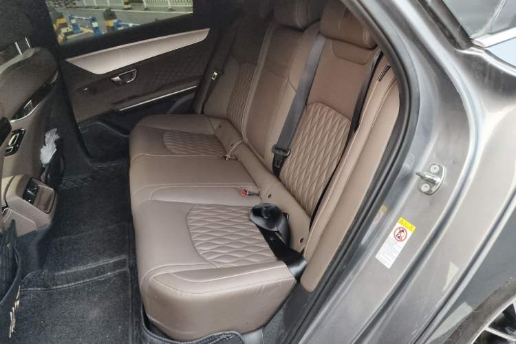 Used BYD Han 2023 DM-i Champion Edition 121KM Prestige Model Left Rear Seat