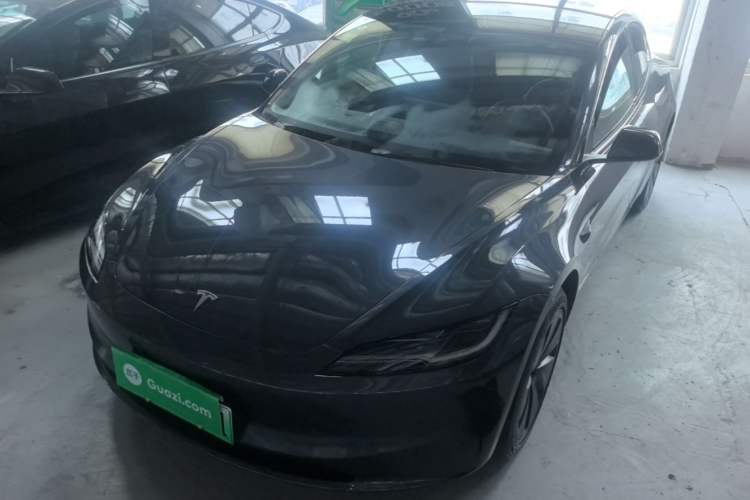 Used Tesla Model 3 2025 Rear-Wheel-Drive Version