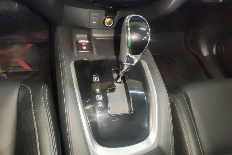 Used Nissan X-Trail 2023 Classic 2.0L Two-Wheel Drive Smart Connect Premium Edition
