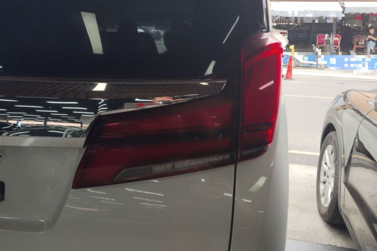 Used Toyota Alphard 2020 Dual-Engine 2.5L Luxury Edition